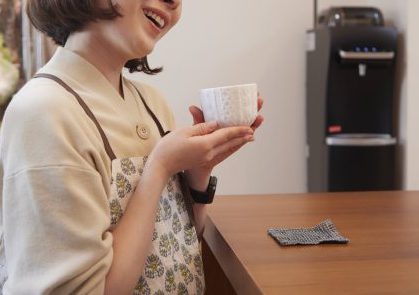 「温水」はホットドリンクにも適温。淹れる時間＆手間の節約に