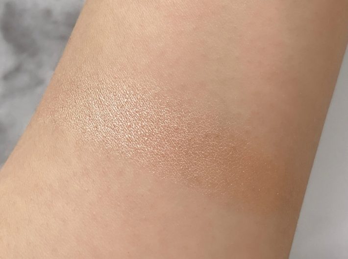 肌なじみのよさと発光のバランスよし