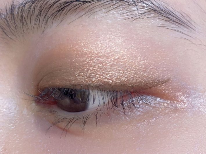 手持ちアイシャドウとの組み合わせでニュアンスチェンジ