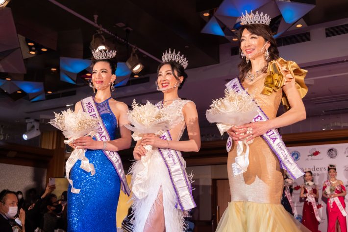 左から、グランプリ受賞者の中野陽子さん（39歳）、髙橋紘子さん（45歳）、丹治泰子さん（54歳）