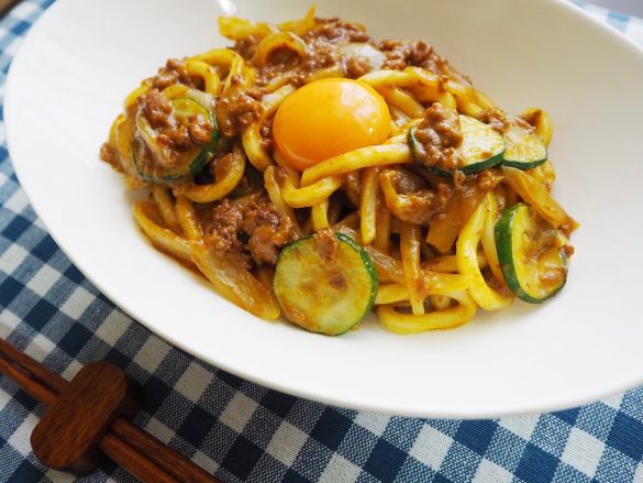 焼きキーマカレーうどん作ってみた
