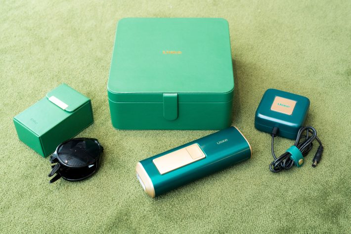 折りたたみ式のゴーグルも一緒に届きました。