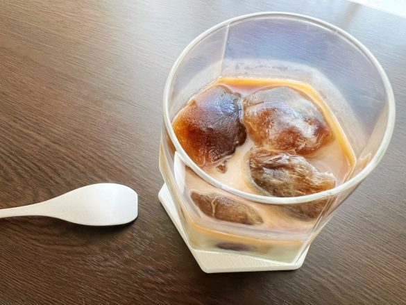 豆乳を注いだら完成！