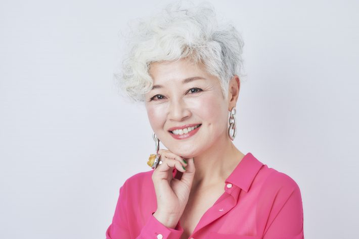 58歳の時に白髪染めをやめた