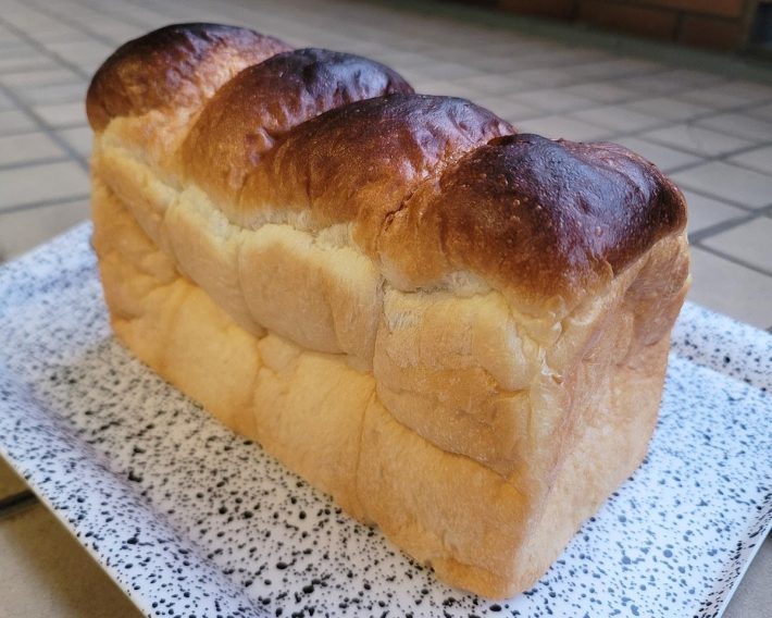 山型の上部にはしっかりおこげがついています