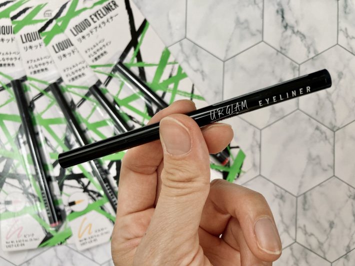 ダイソーアイライナー