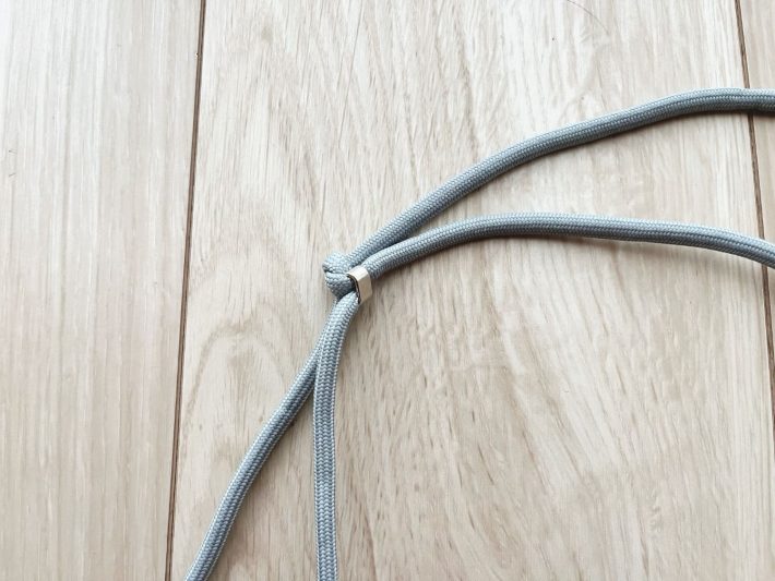 キャンドゥ「スマホケース用肩かけストラップ」