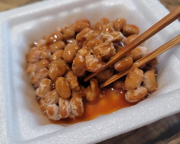 ご飯の上に乗せたくなります