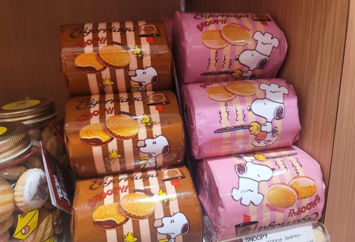 PEANUTS スヌーピー クリーム サンドビスケット（Wismettacフーズ）194円（税込）　