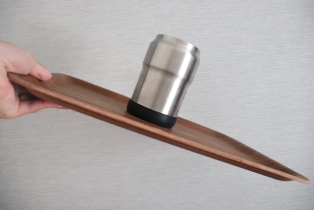 底にゴムがついてるから滑らない