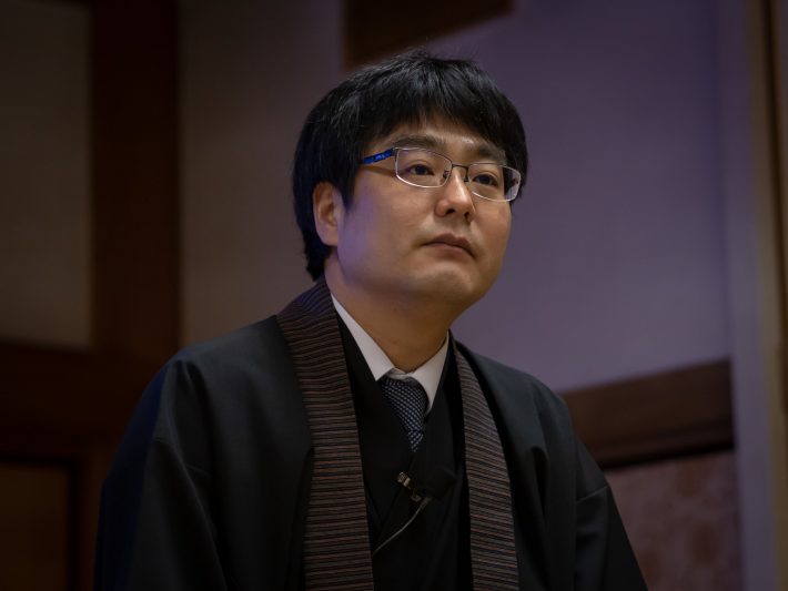 現在の呼び方は「新宗教」