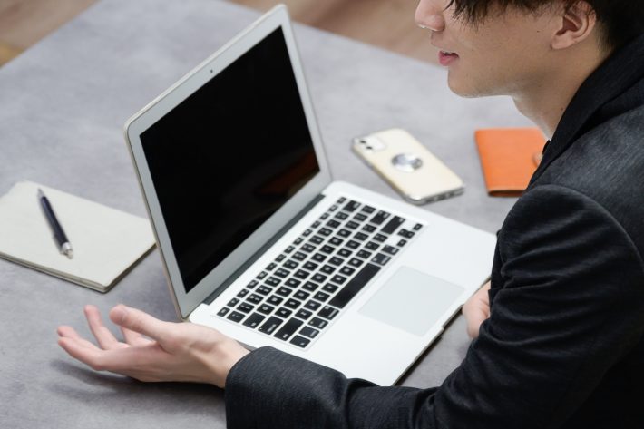 投資をする人、内容のないポエムを書きがち