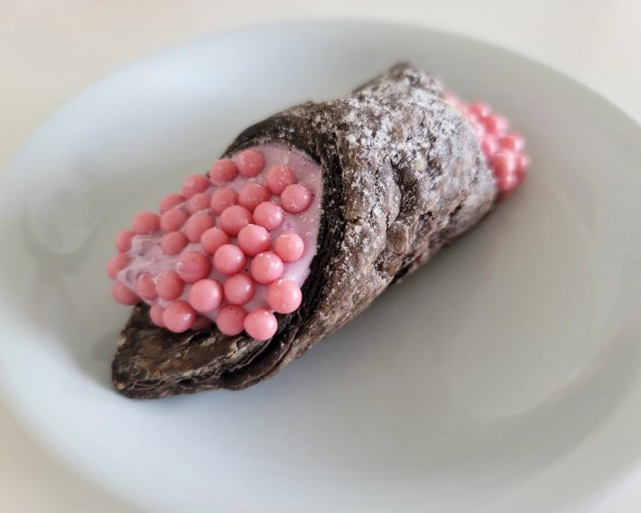 クリームパイ ブルーベリー＆ココア／300円（税込）