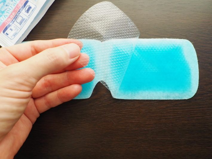 フィルムをペリッとはずす