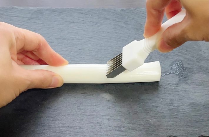 ゆっくりと引く