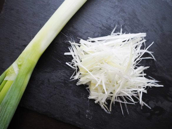 極細白髪ネギが完成！