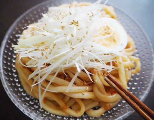 汁なし担々麺にON