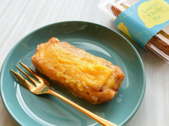 シャトレーゼの新スイーツ「レモンチーズパイ」