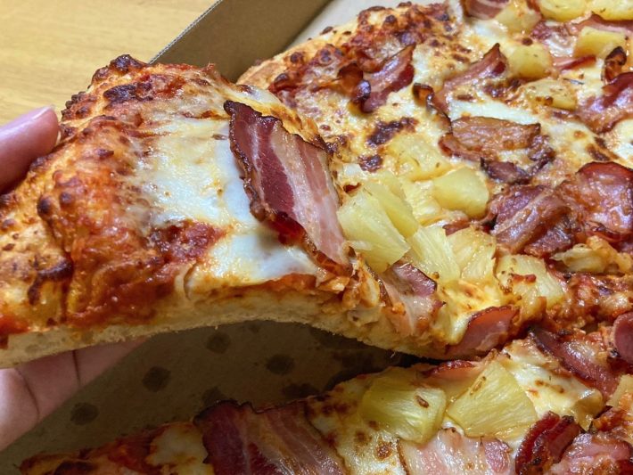 ごろっとジューシーなベーコン×パインでクセになるうまさ