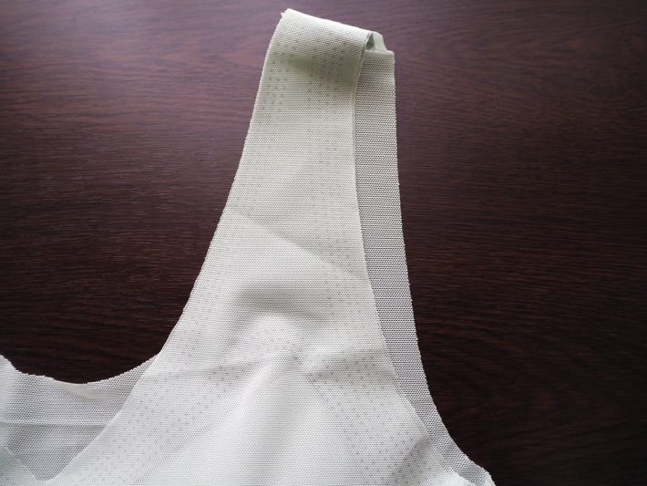 日中も夜も使えるホールド力と快適さ