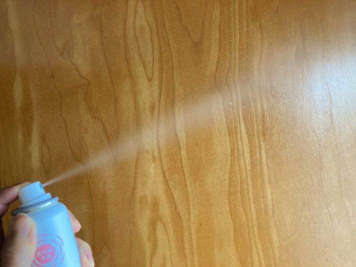 顔に直接吹きかけてOK！