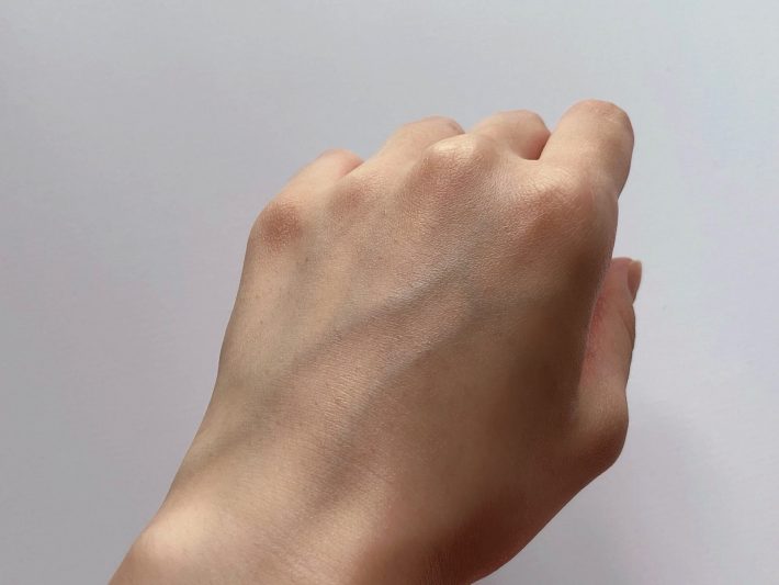 日焼け止めスプレー、べたつきはなし