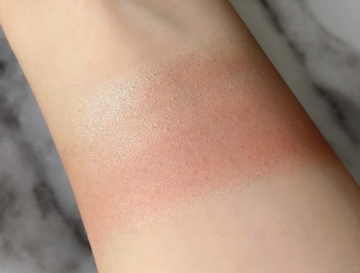 重ねて使うのも素敵