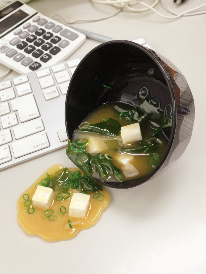 味噌汁スマホスタンド（税込5,910円）