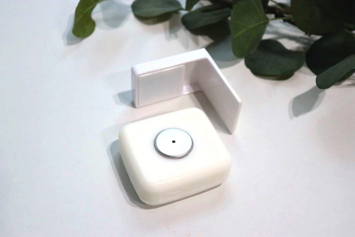 金属ホルダーをせっけんにギュっと押し込む