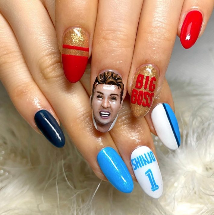 幸せな気持ちになれるネイル