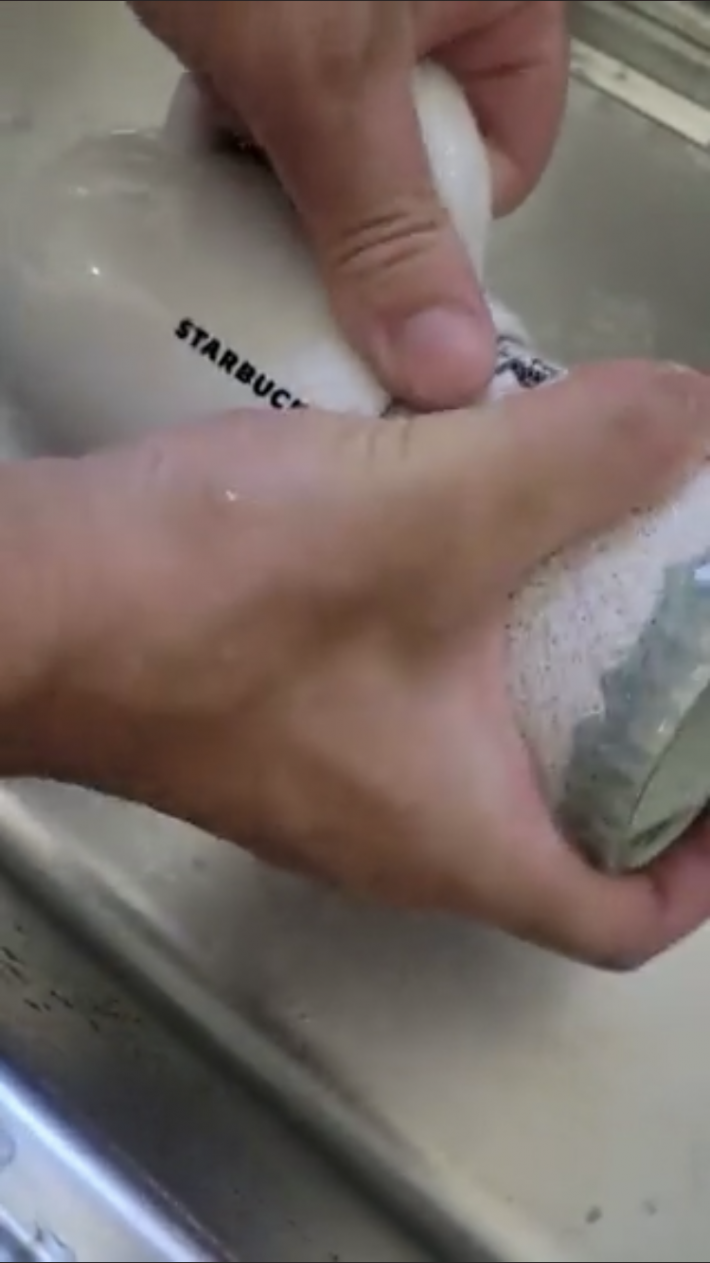 湯呑みとマグカップ