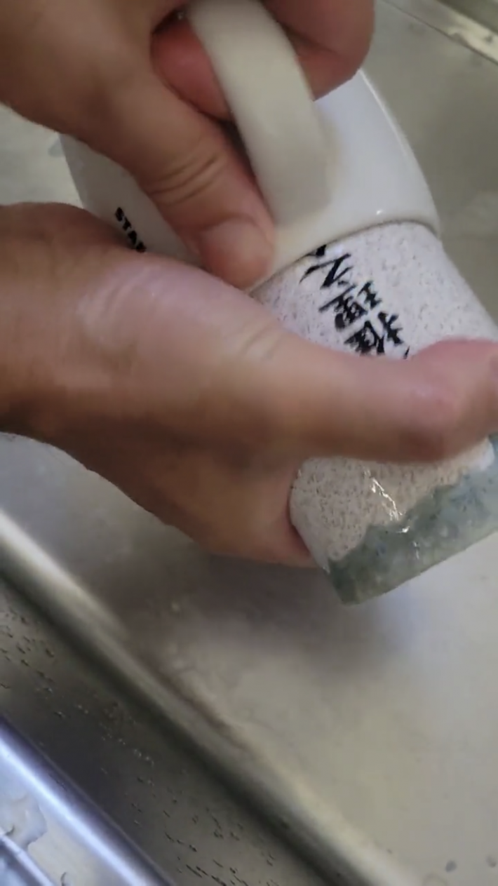 湯呑みとマグカップ