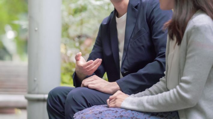 デートするカップル