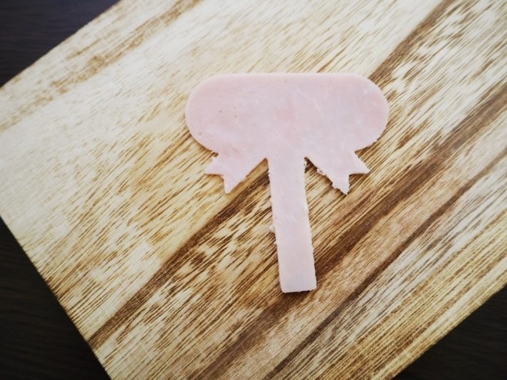 鍵のような不思議な形