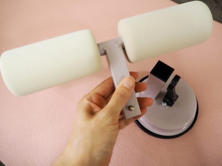 「腹筋マシーン」簡単に組み立てられる