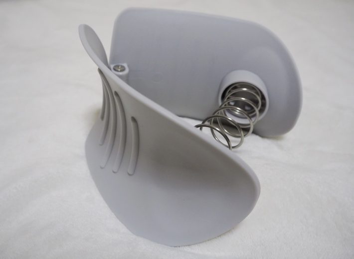 サイズは「15cm×10.25cm×15.5cm」