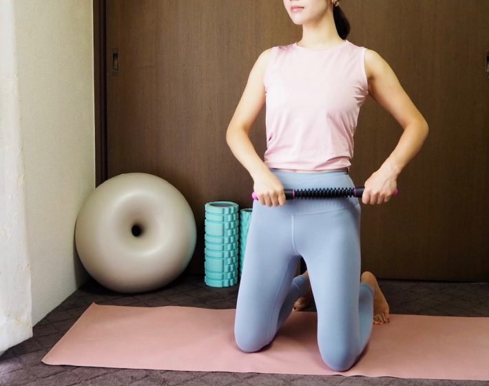 腰あたりをコロコロ