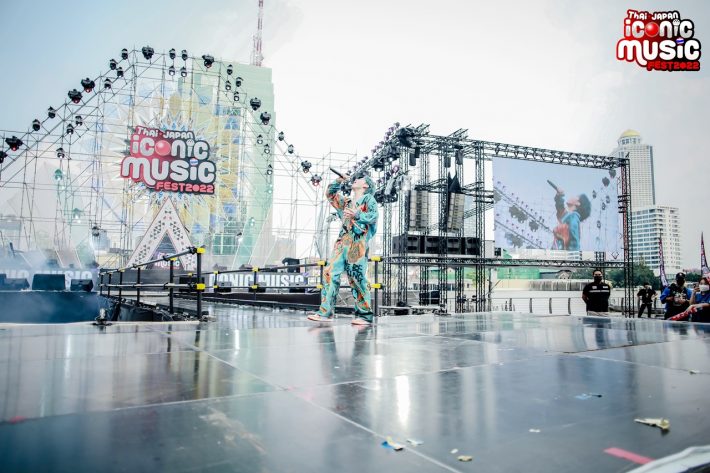 テンション高いステージに観客は興奮©Gyu Creative