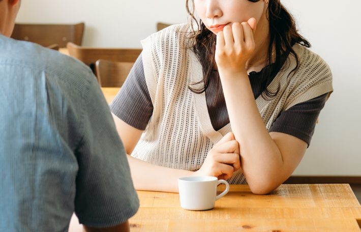 好きな相手から告白させるように仕向ける、さりげな〜いテクニック6つ