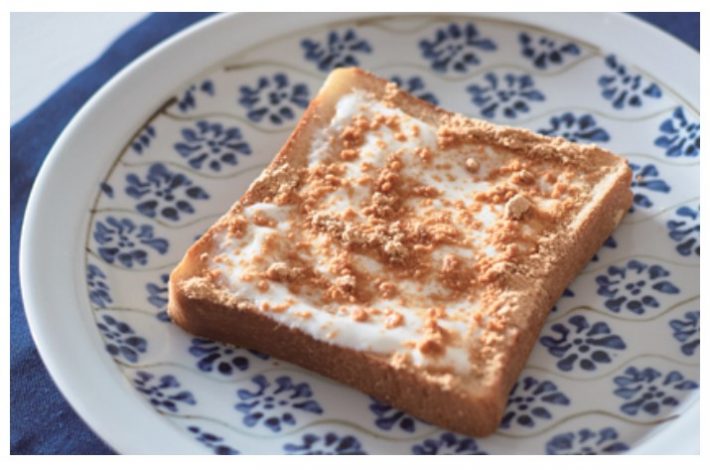 ヨーグルトきなこトースト