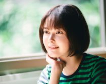 ©2022「窓辺にて」製作委員会