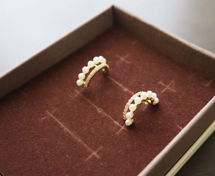 「ミニ2連パールメタルピアス」