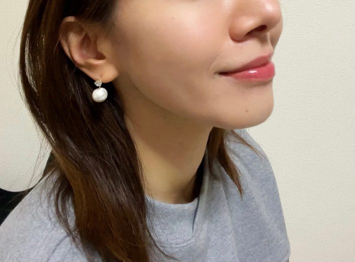 顔まわりをパッと明るくしてくれる