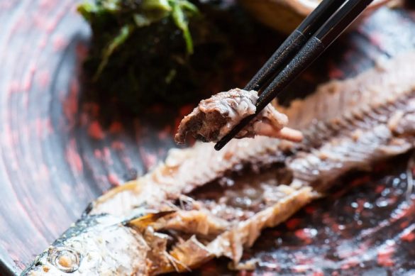 大戸屋さんが提供する旬の生さんまは、はらわたも食べられます