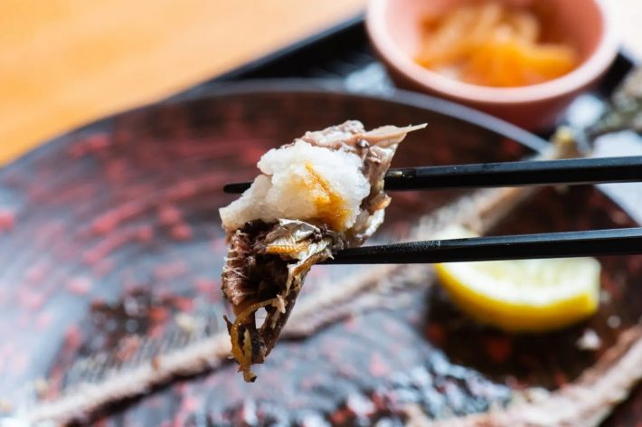 はらわたはやっぱり苦いなぁという人は、もちろん大根おろしと一緒に食べてOK