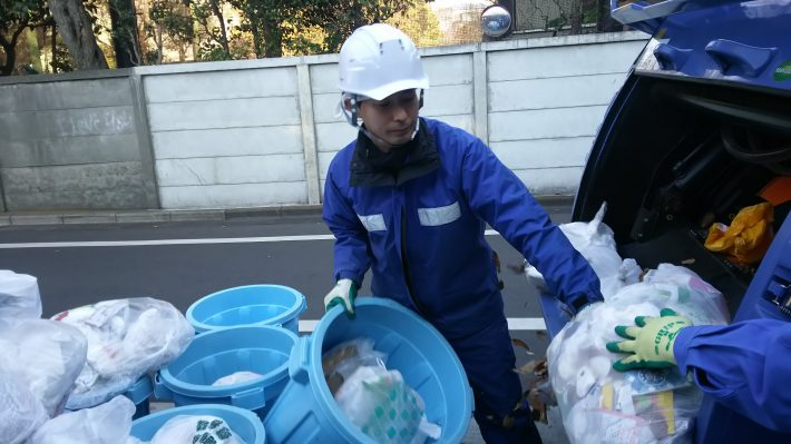 お金持ちほどゴミが少ない