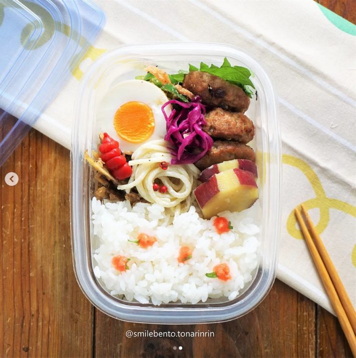 ミニオンズのキャラ弁を上から見た写真