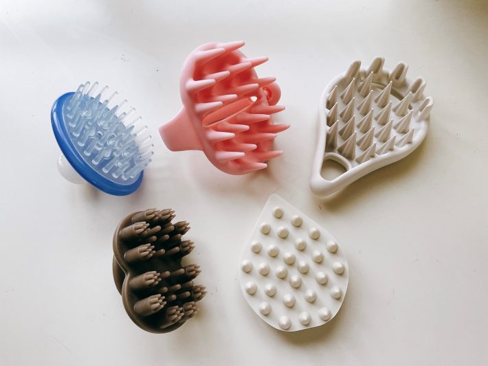 シャンプーブラシ