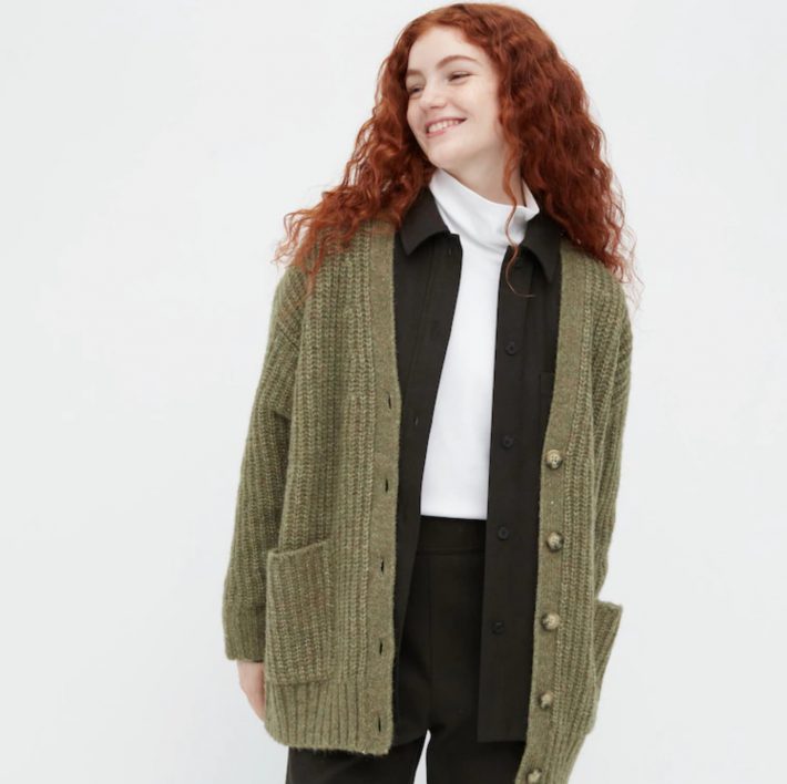 『ローゲージVネックカーディガン（長袖）』