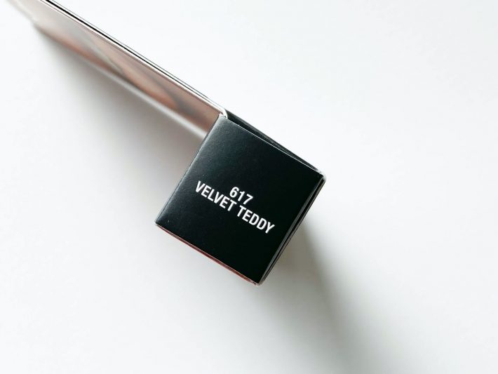 色は「ベルベット テディ」をチョイス